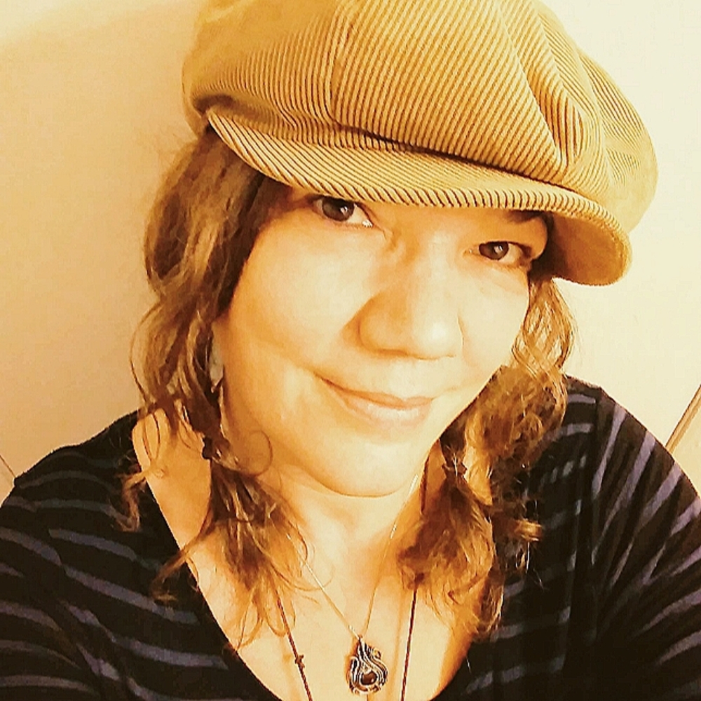 Meet your Posher, Laura